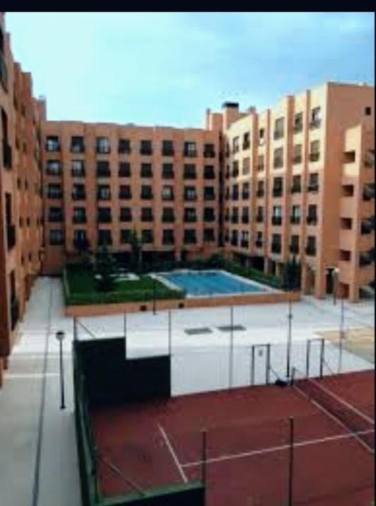 En Madrid, A Unos Minutos Del Aeropuerto Airport Barajas, Plenilunio, Estadio De Futbol Metropolitano, Feria De Madrid, Clinica Navarra Eksteriør billede